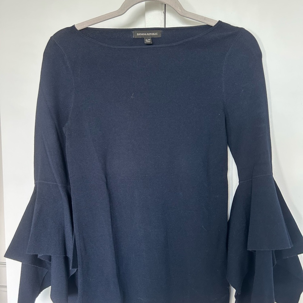 Banana Republic Blue Ruffled 3/4 Sleeve Blouse